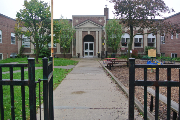 Bessborough Drive Elementary and Middle School. Natural turf to the left; mulch to the right.